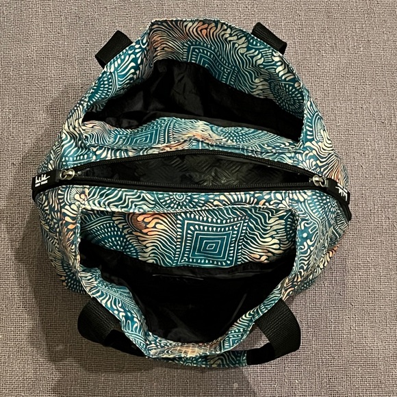 Nicole Miller Insulated Lunch Bag - Picture 6 of 12